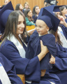 ԵՊՀ շրջանավարտները ավարտական վկայականների հանձնման արարողությանը եկել էին իրենց երեխաների հետ