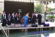 ԵՊՀ-ում տեղի ունեցավ համալսարանի շրջանավարտների ավարտական հանդիսավոր միջոցառումը, որը մասնագիտական կյանք թևակոխելու և համալսարանի հետ առավել սերտ համագործակցելու նոր մեկնարկ է: