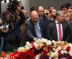 Համալսարանականների այցը Ծիծեռնակաբերդի հուշահամալիր