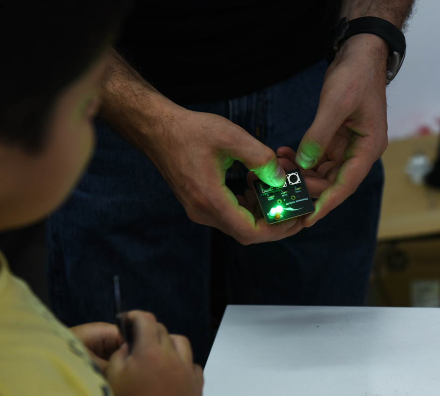 ԵՊՀ ֆիզիկայի և կենսաբանության ֆակուլտետները մասնակցել են «Սթարմուս» փառատոնի շրջանակում կազմակերպված «Գիտության ճամբար» ծրագրին