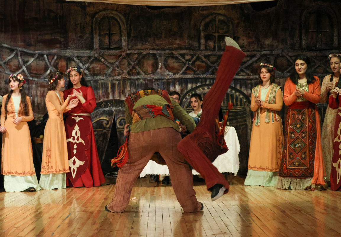 Բնագիտամաթեմատիկական ուղղվածությունը և արվեստը՝ համատեղ. կոտրելով կարծրատիպերը