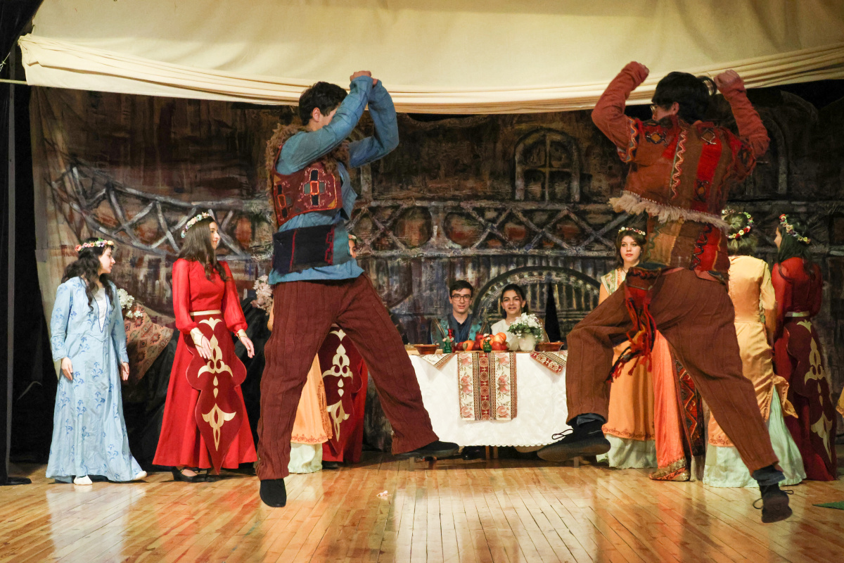 Բնագիտամաթեմատիկական ուղղվածությունը և արվեստը՝ համատեղ. կոտրելով կարծրատիպերը