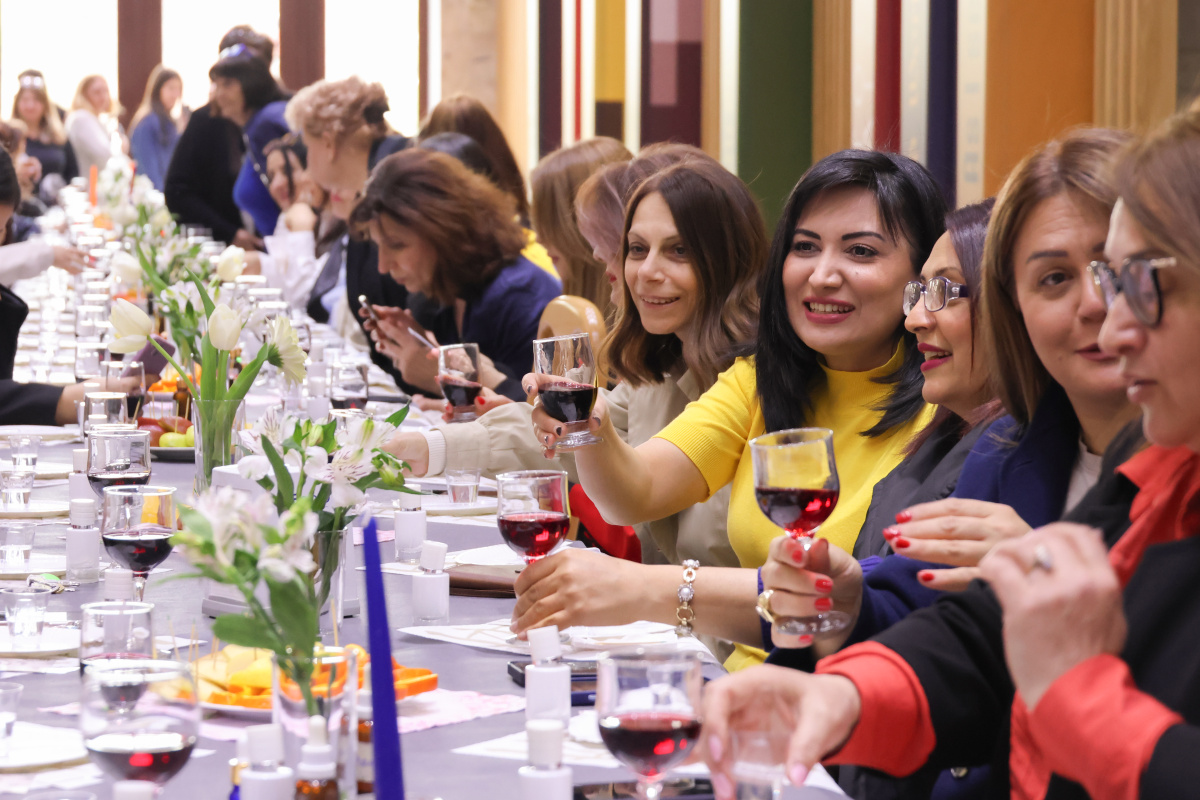 Մայրության և գեղեցկության տոնը ԵՊՀ-ում