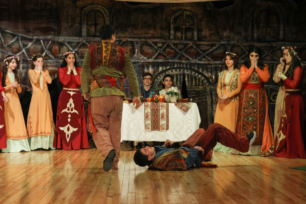 Բնագիտամաթեմատիկական ուղղվածությունը և արվեստը՝ համատեղ. կոտրելով կարծրատիպերը