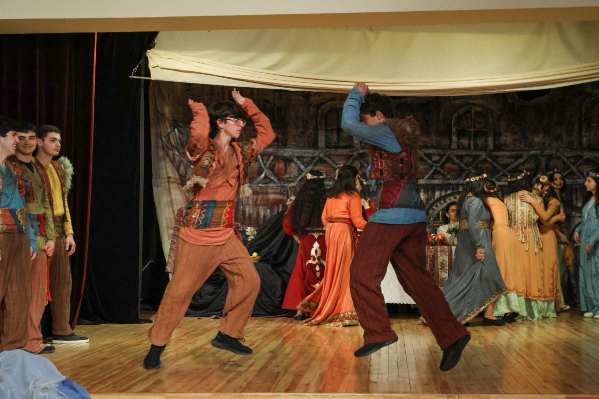 Բնագիտամաթեմատիկական ուղղվածությունը և արվեստը՝ համատեղ. կոտրելով կարծրատիպերը