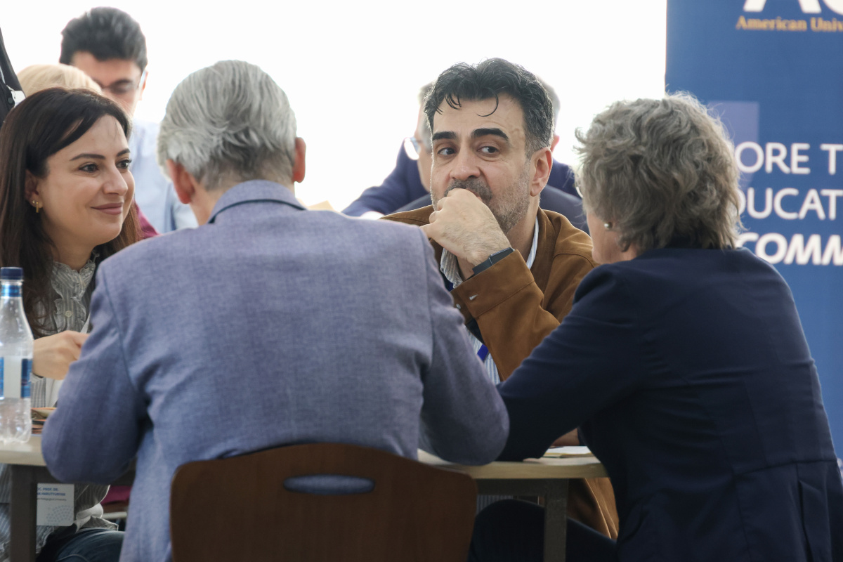 Գերմանիայի համալսարանների ռեկտորներն այցելեցին ԵՊՀ՝ ներկայացնելու կիրառական գիտությունների համալսարանների կրթական մոդելը և ընդլայնելու գործակցությունը