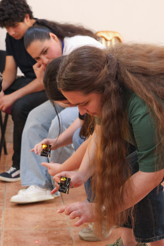 ԵՊՀ շարունակական կրթության կենտրոնի և «Հայաստան» համահայկական հիմնադրամի համատեղ նախաձեռնությամբ անցկացվեց «Բնագիտությունը զվարճալի՜ է. տե՛ս, շոշափի՛ր, փորձի՛ր» ամառային բնագիտական ճամբարը