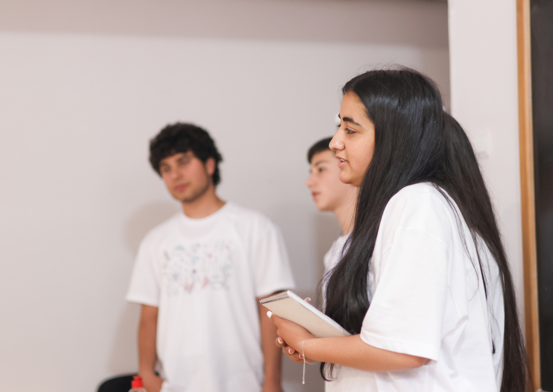 ԵՊՀ շարունակական կրթության կենտրոնի և «Հայաստան» համահայկական հիմնադրամի համատեղ նախաձեռնությամբ անցկացվեց «Բնագիտությունը զվարճալի՜ է. տե՛ս, շոշափի՛ր, փորձի՛ր» ամառային բնագիտական ճամբարը