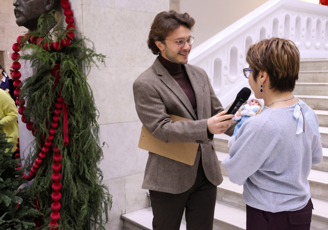 Ամանորյա տրամադրություն ԵՊՀ-ում