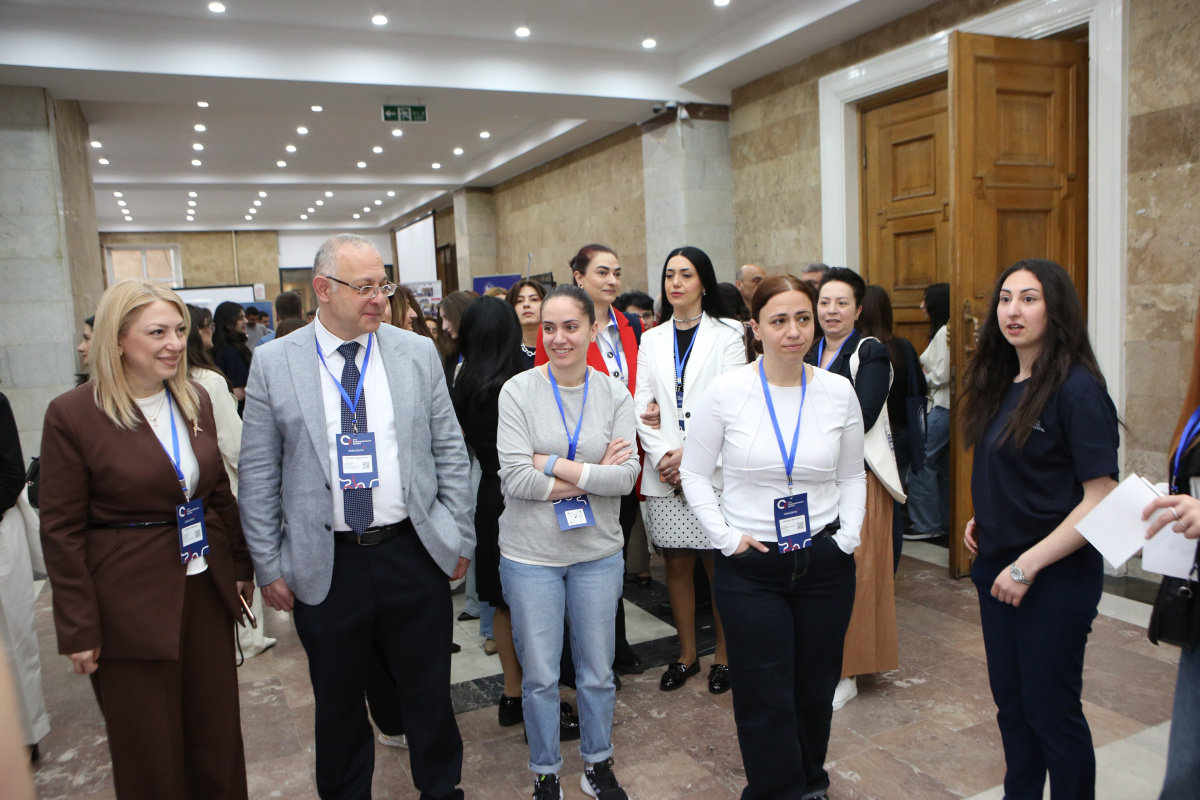 107-ամյա ԵՊՀ-ն կրկին միավորում է համալսարանականներին։