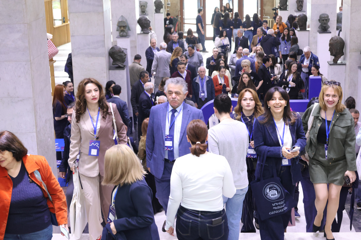 107-ամյա ԵՊՀ-ն կրկին միավորում է համալսարանականներին։