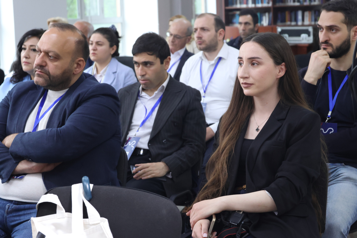 ԵՊՀ շրջանավարտների ֆորումի կարևոր բաղադրիչներից էին 4 պանելային և 4 թեմատիկ քննարկումները