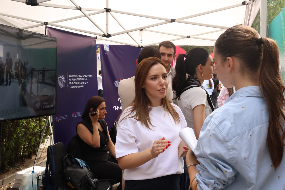 Գործատուներն ու ապագա մասնագետները հանդիպում են ԵՊՀ-ում