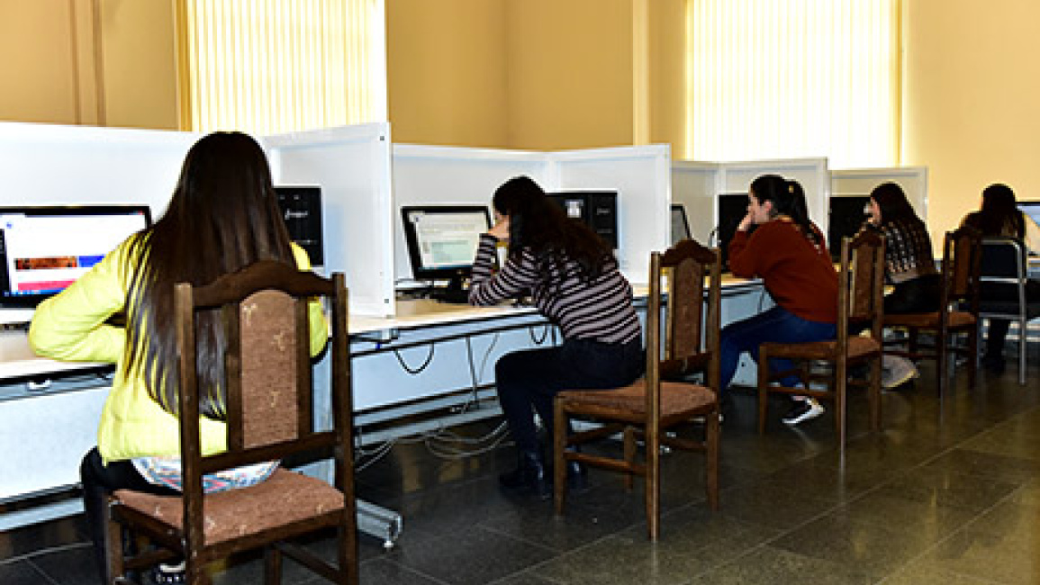Distance-learning-at-the-faculty-of-International-Relations