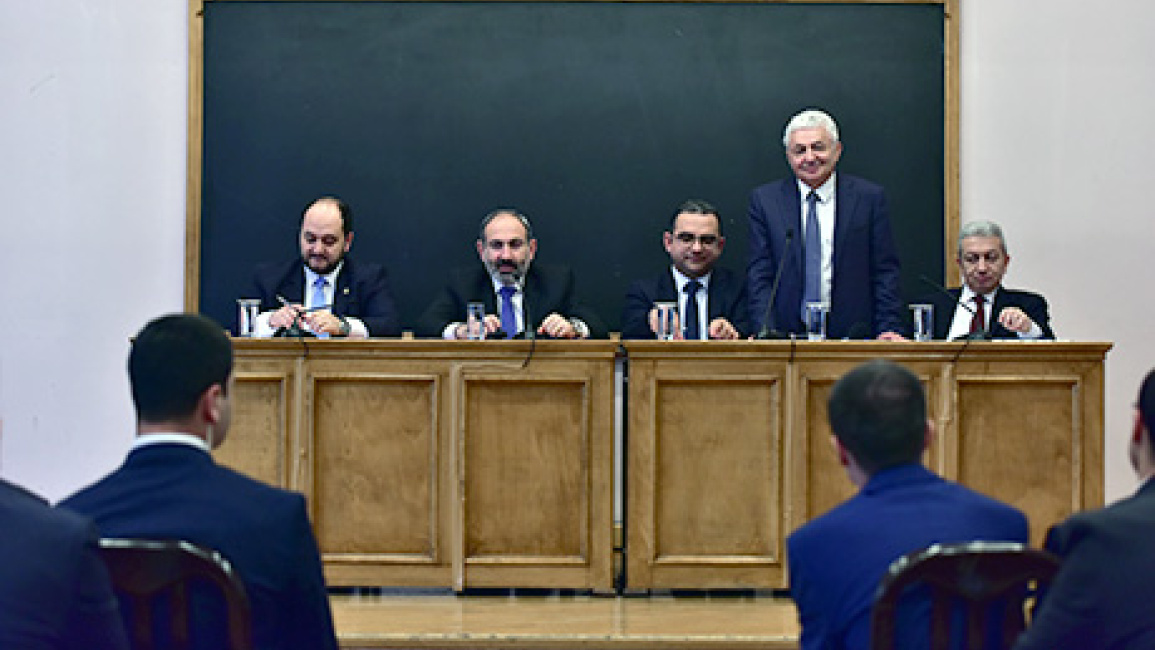 Prime-minister-met-economists