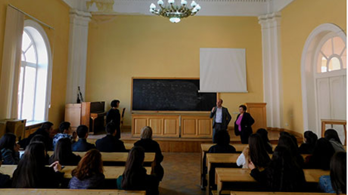 Pupils-visited-faculty-of-Biology