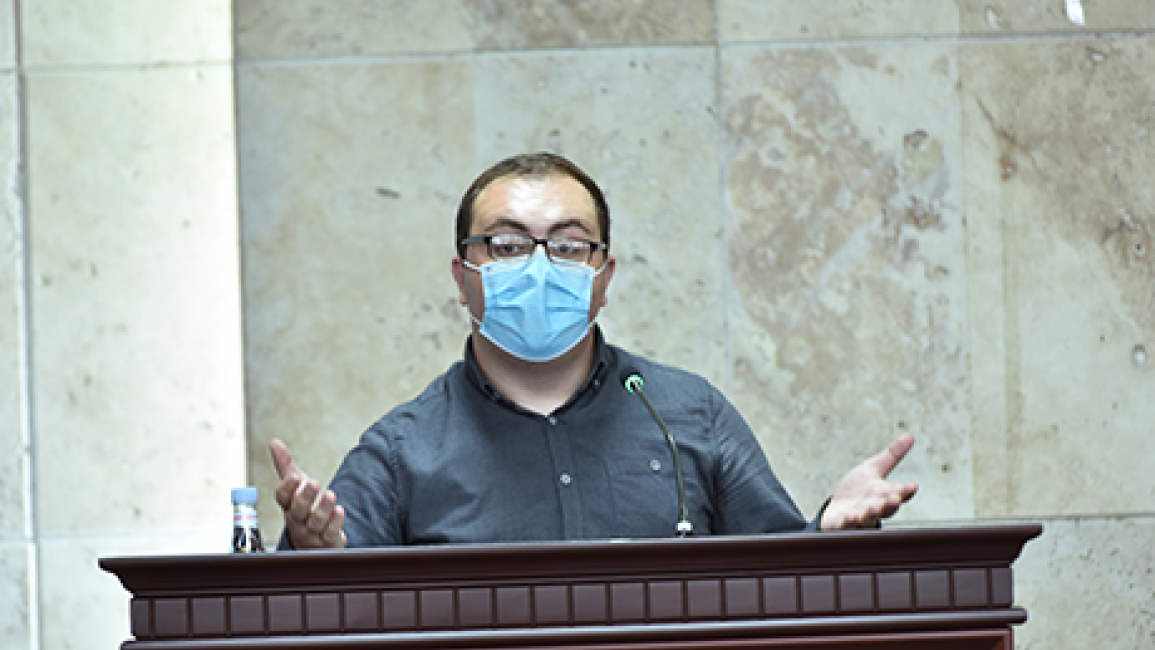 Khachik-Abajyan-s-speech-at-the-session