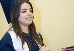 Շրջանավարտներ