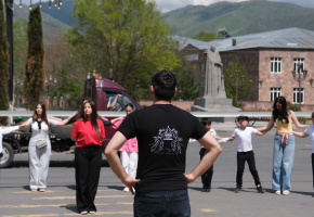 Ազգային պարերի ֆլեշմոբ