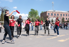 Ազգային պարերի ֆլեշմոբ