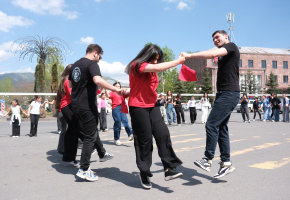 Ազգային պարերի ֆլեշմոբ