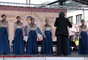 ԵՊՀ Շառլ Ազնավուրի անվան մշակույթի կենտրոնը մասնակցել է  Վրաստանում Սայաթ-Նովային նվիրված    միջոցառմանը