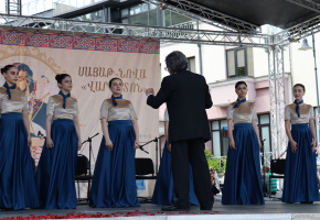 ԵՊՀ Շառլ Ազնավուրի անվան մշակույթի կենտրոնը մասնակցել է  Վրաստանում Սայաթ-Նովային նվիրված    միջոցառմանը