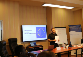 Suren Tadevorsyn, Expert