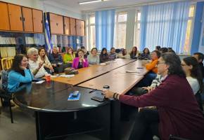 Քննարկումներ հունական գրականության շուրջ