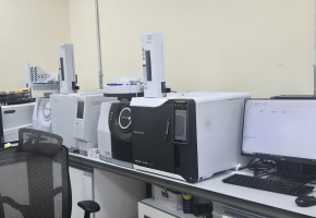 Շարժաի համալսարանի լաբորատոր սարքեր