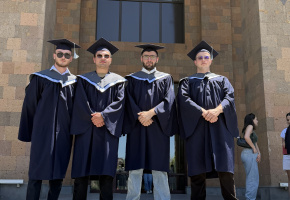 դիպլոմների հանձնում