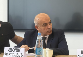 Վահրամ Պետրոսյան