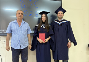 դիպլոմների հանձնում