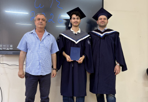 դիպլոմների հանձնում