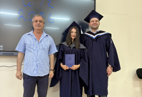 դիպլոմների հանձնում