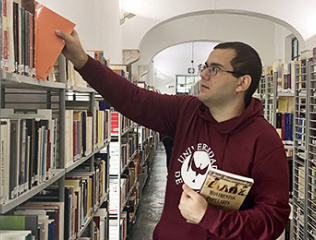 -there-is-no-defect-if-you-believe-in-yourself-ysu-student-Hovhannes-Yukinyan