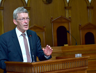 Michael-Eichberger-delivered-a-lecture