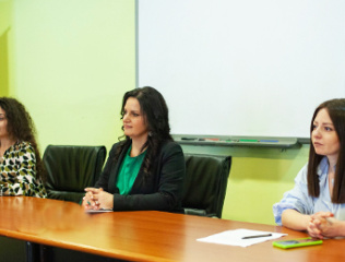 the-armenian-american-writer-presented-the-armenian-translation-of-his-book-at-ysu