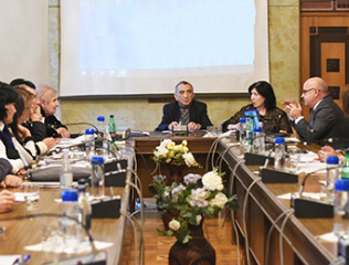 republican-conference-on-the-Armenian-language