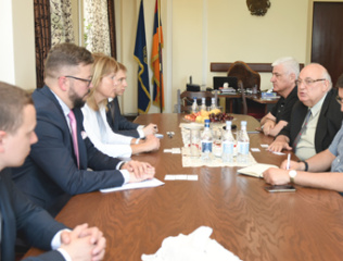 St-Petersburg-Science-and-Higher-Education-Commission-at-YSU