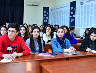 Free-course-of-journalism-for-entrants-25-10-2019