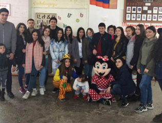 Students-visited-N1-school-in-Artik