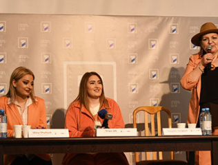 Roza-Linn-at-YSU