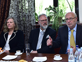 Rector-met-Manfred-Ashek-and-Rolf-Hosfeld