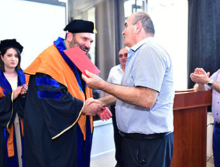 Ceremony-of-handing-diplomas-of-the-faculty-of-Journalism