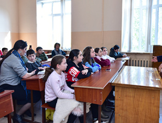 Pupils-at-the-faculty-of-Geography-and-Geology-21-11