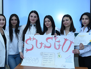 Science-game-at-the-faculty-of-Economics-and-Management