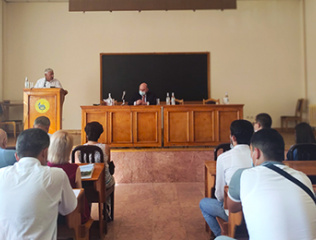 first-year-students-YSU-faculty-of-Economics-and-Management