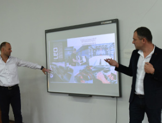 meeting-with-employers