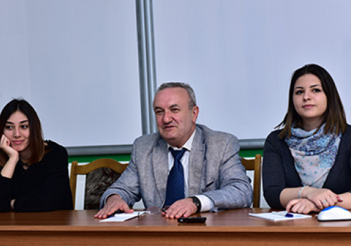 Meeting-with-Vahram-Dumanyan
